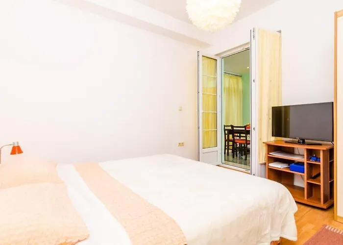 Villa Diana: Cozy 2-Bedroom Home In Dubrovnik