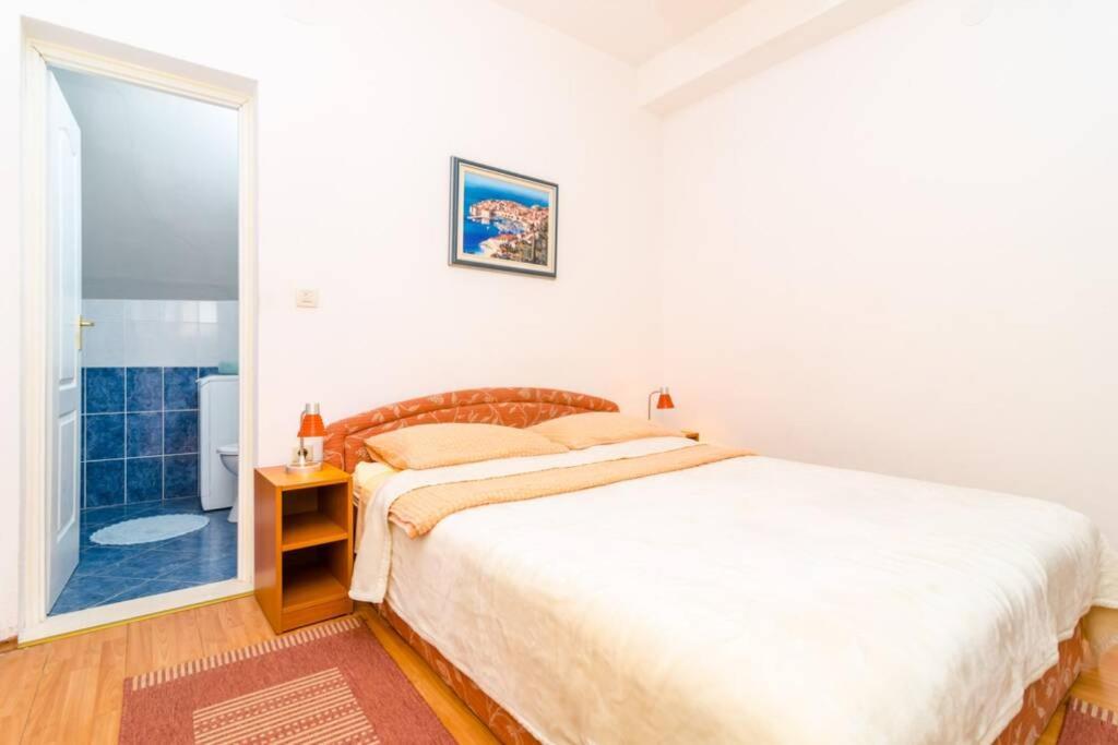 Apartment Villa Diana: Cozy 2-Bedroom Home In Dubrovnik