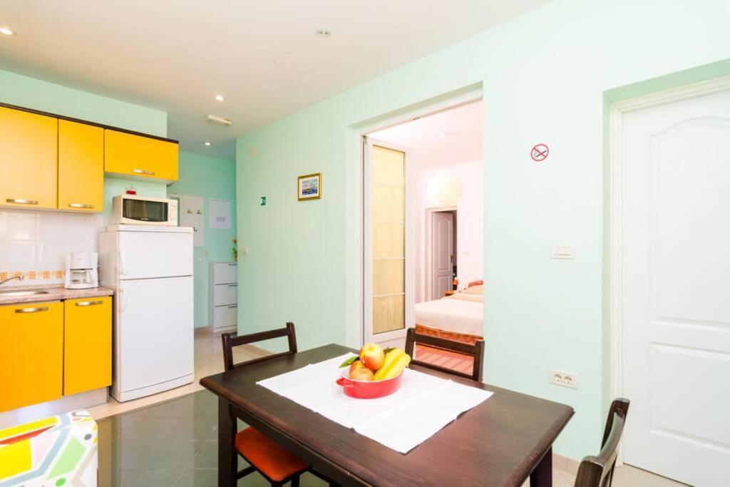 Villa Diana: Cozy 2-Bedroom Home In Dubrovnik Apartment *