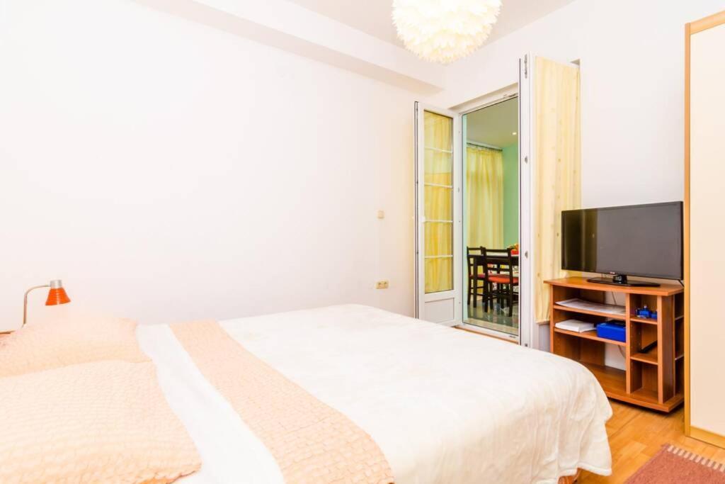 Apartment Villa Diana: Cozy 2-Bedroom Home In Dubrovnik