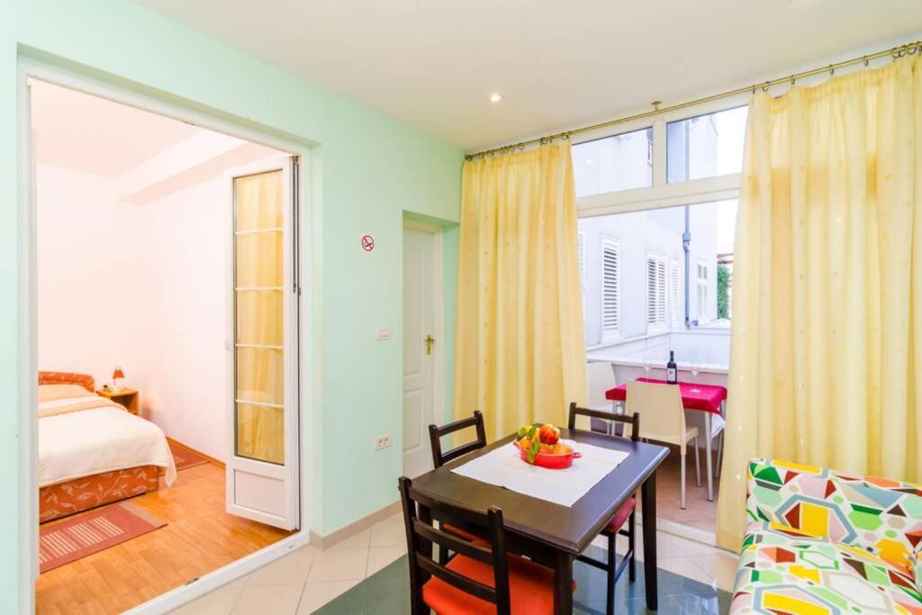 Apartman Villa Diana: Cozy 2-Bedroom Home In Dubrovnik